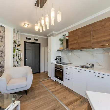Apartment Modern For 4 - Kabakum 600m Warna